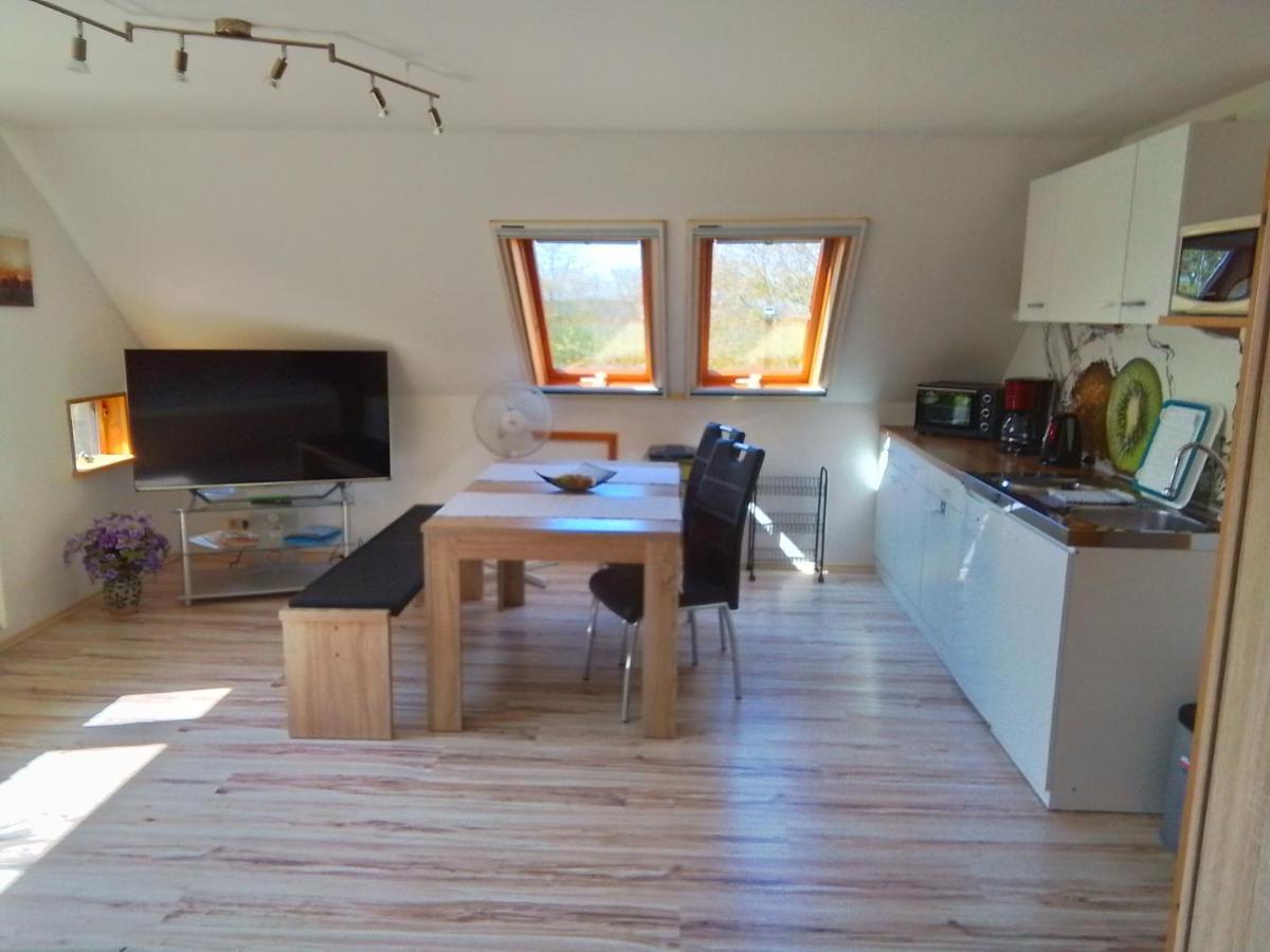 Ferienwohnung Haus im Wind Putbus Exterior foto