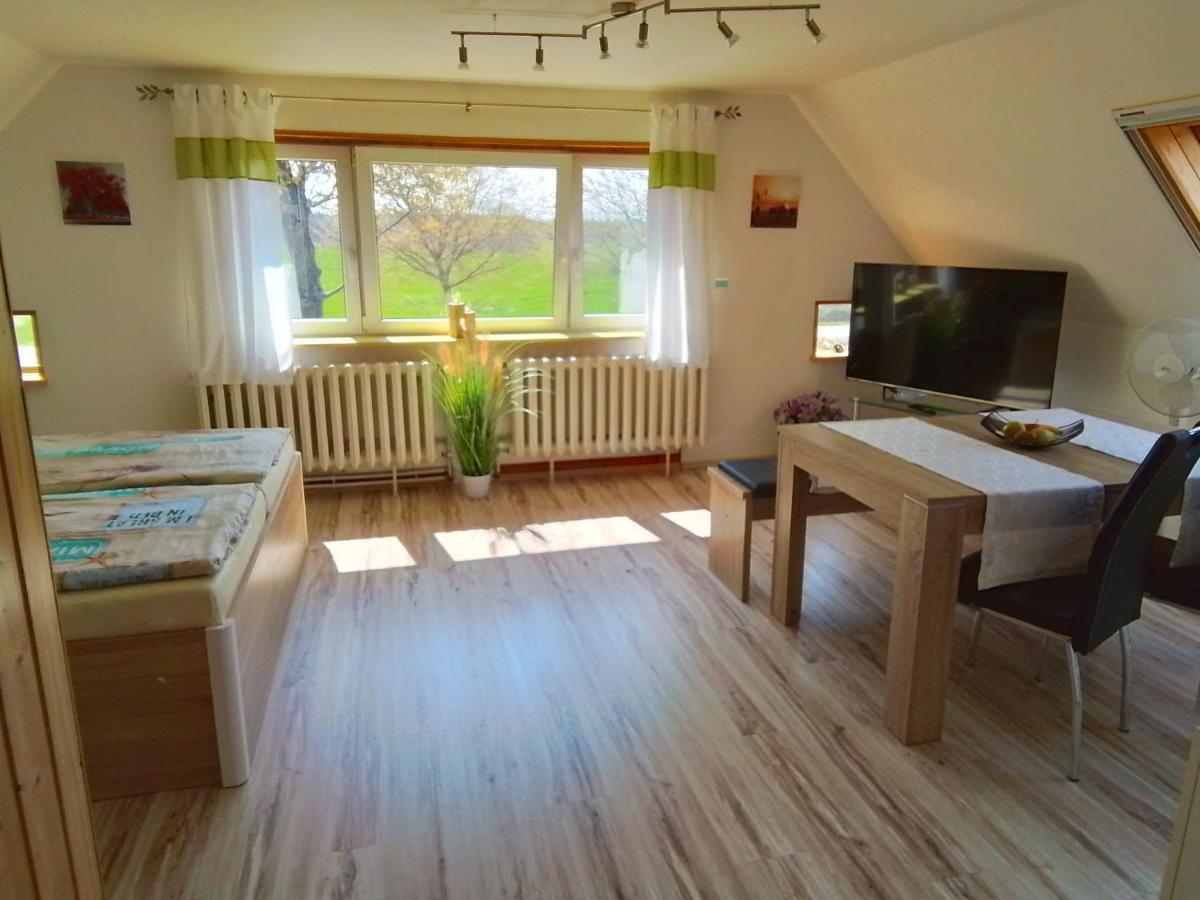 Ferienwohnung Haus im Wind Putbus Exterior foto
