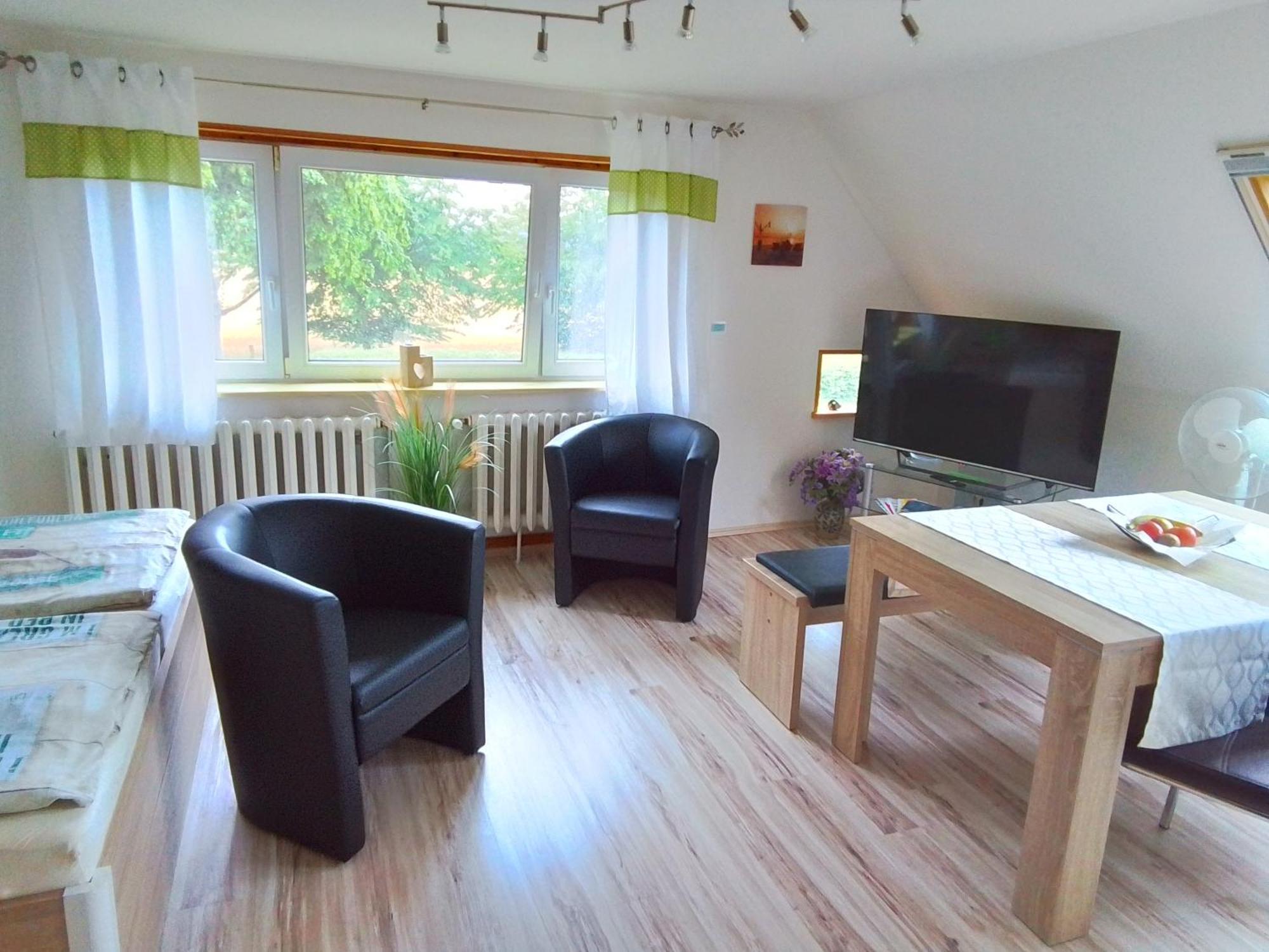 Ferienwohnung Haus im Wind Putbus Exterior foto