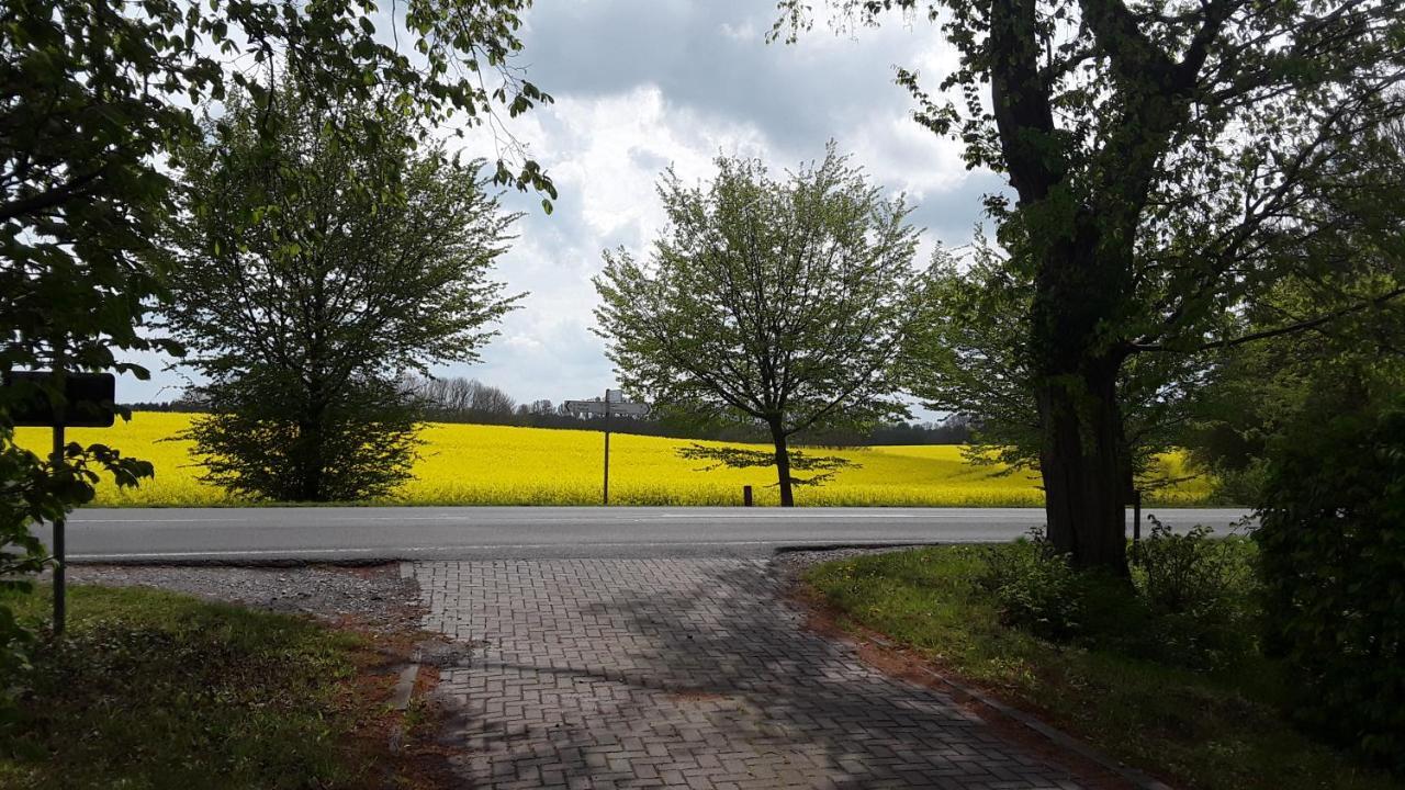 Ferienwohnung Haus im Wind Putbus Exterior foto